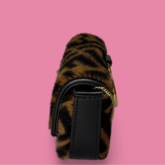 Fendi Sherling Zucca Baguette Nano Bag Charm - Picture 5 of 12